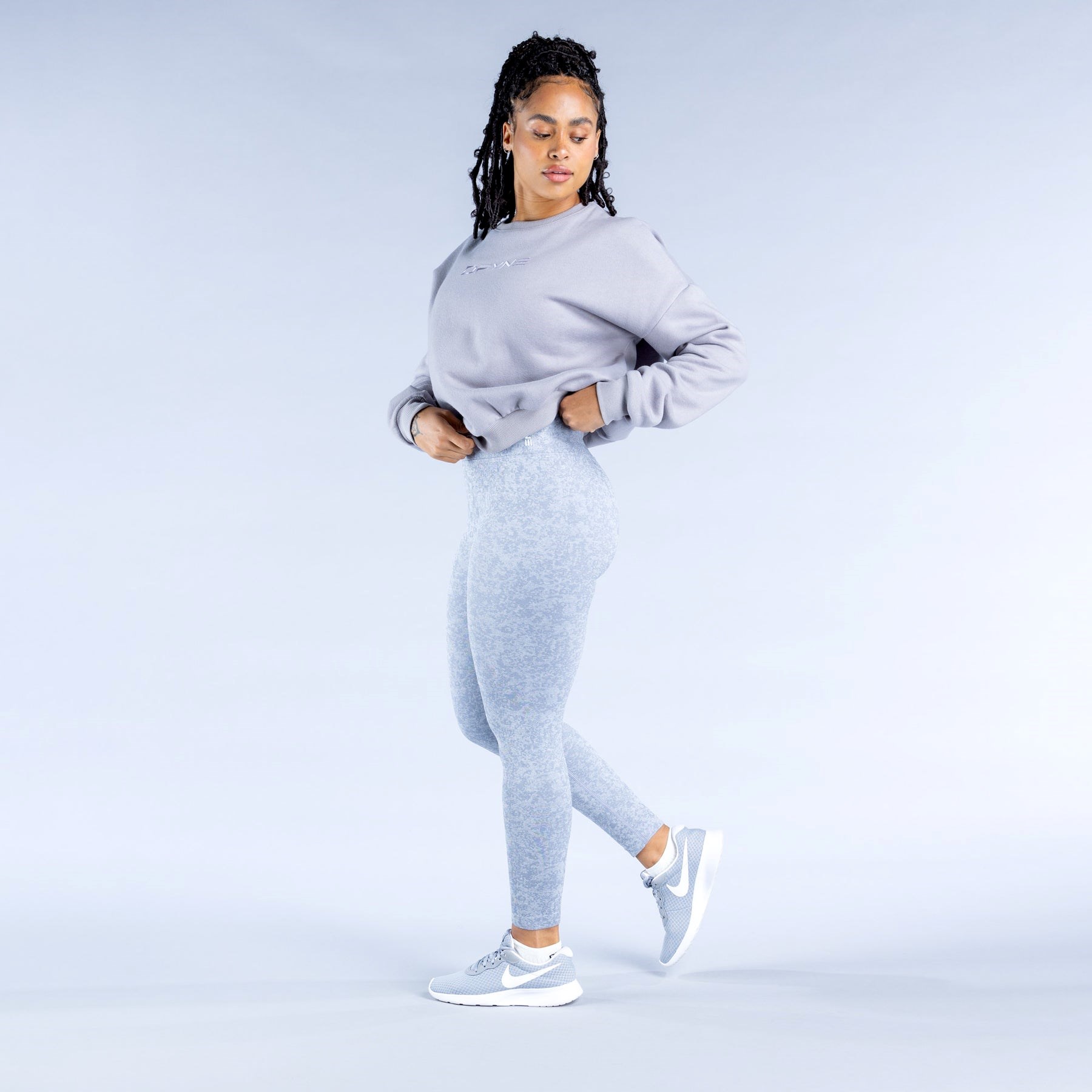 DFYNE Luxe Revive Crop Sweater Stone Grey | 9658327-WR