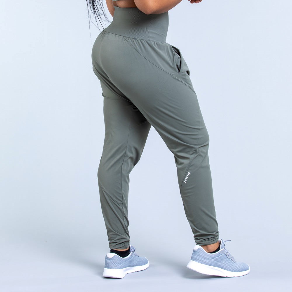 DFYNE Origin Harem Tapered Fit Joggers Moss Green | 7950423-BL